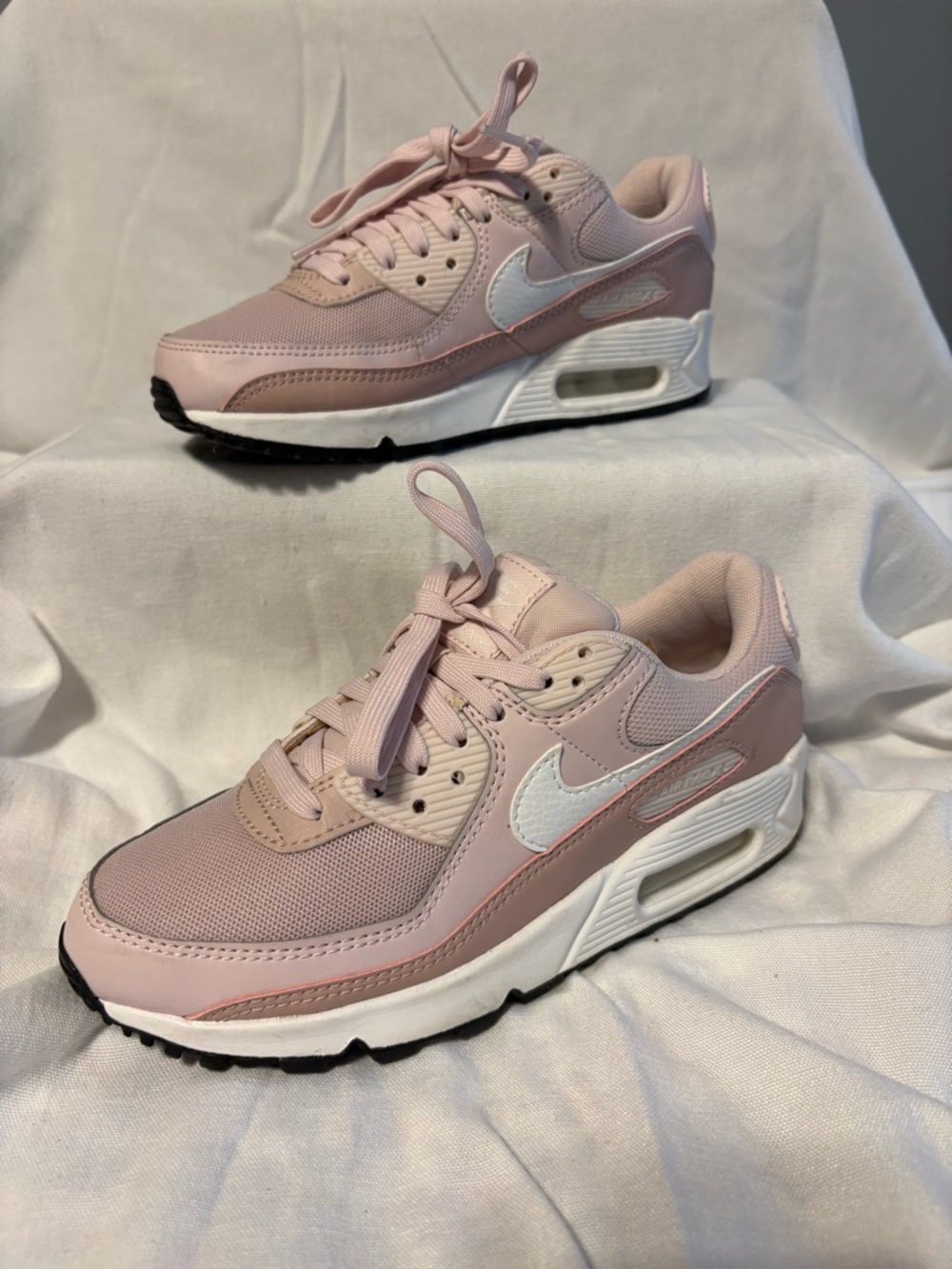 Nike Pink Women's Air Max Low Top Sneakers